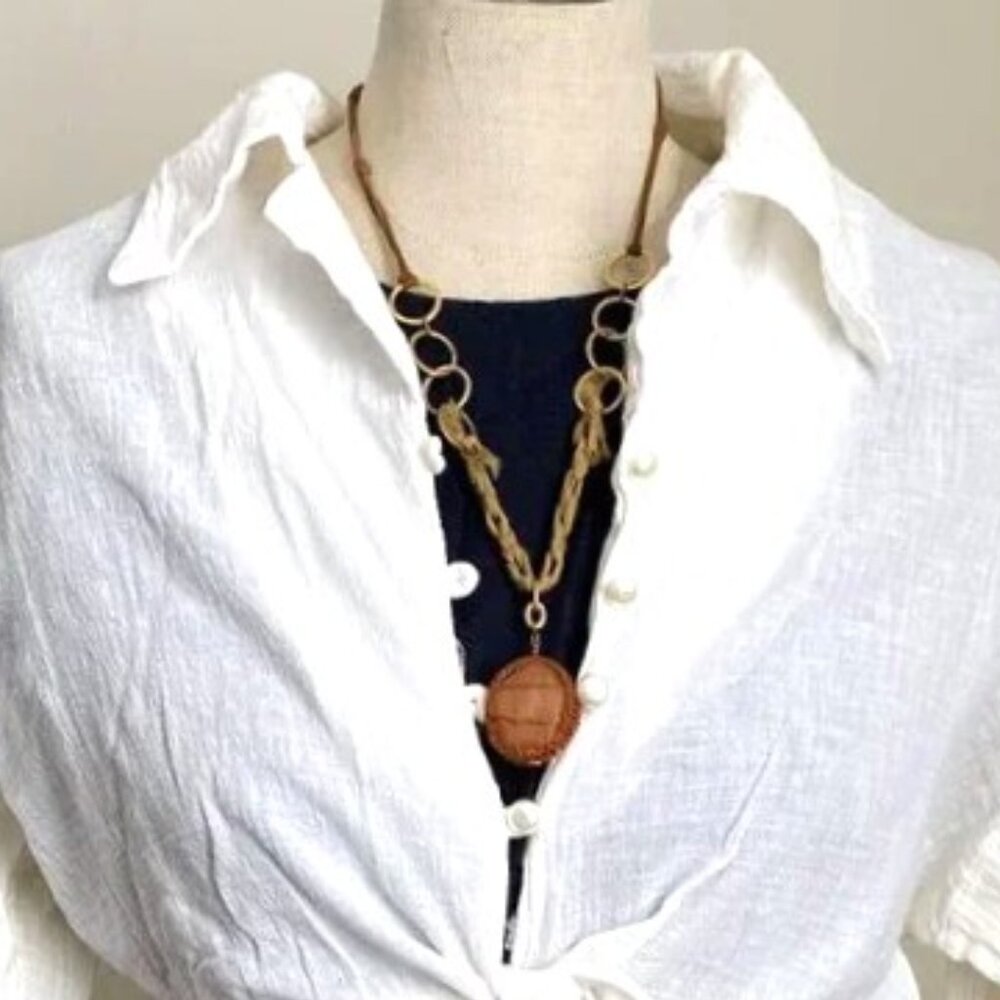 Gem and Macrame Pendant Necklace